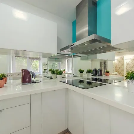 Апартаменти Apartland On Yakuba Kolosa